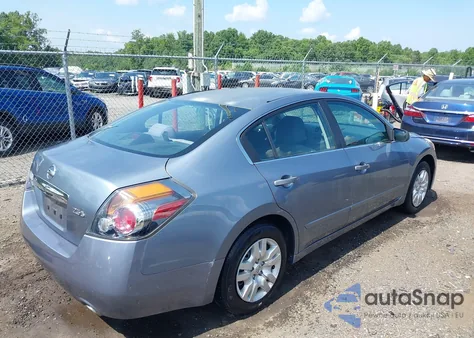 2010 Nissan Altima 2.5 S z USA, uszkodzony, nr VIN 1N4AL2AP8AN416827